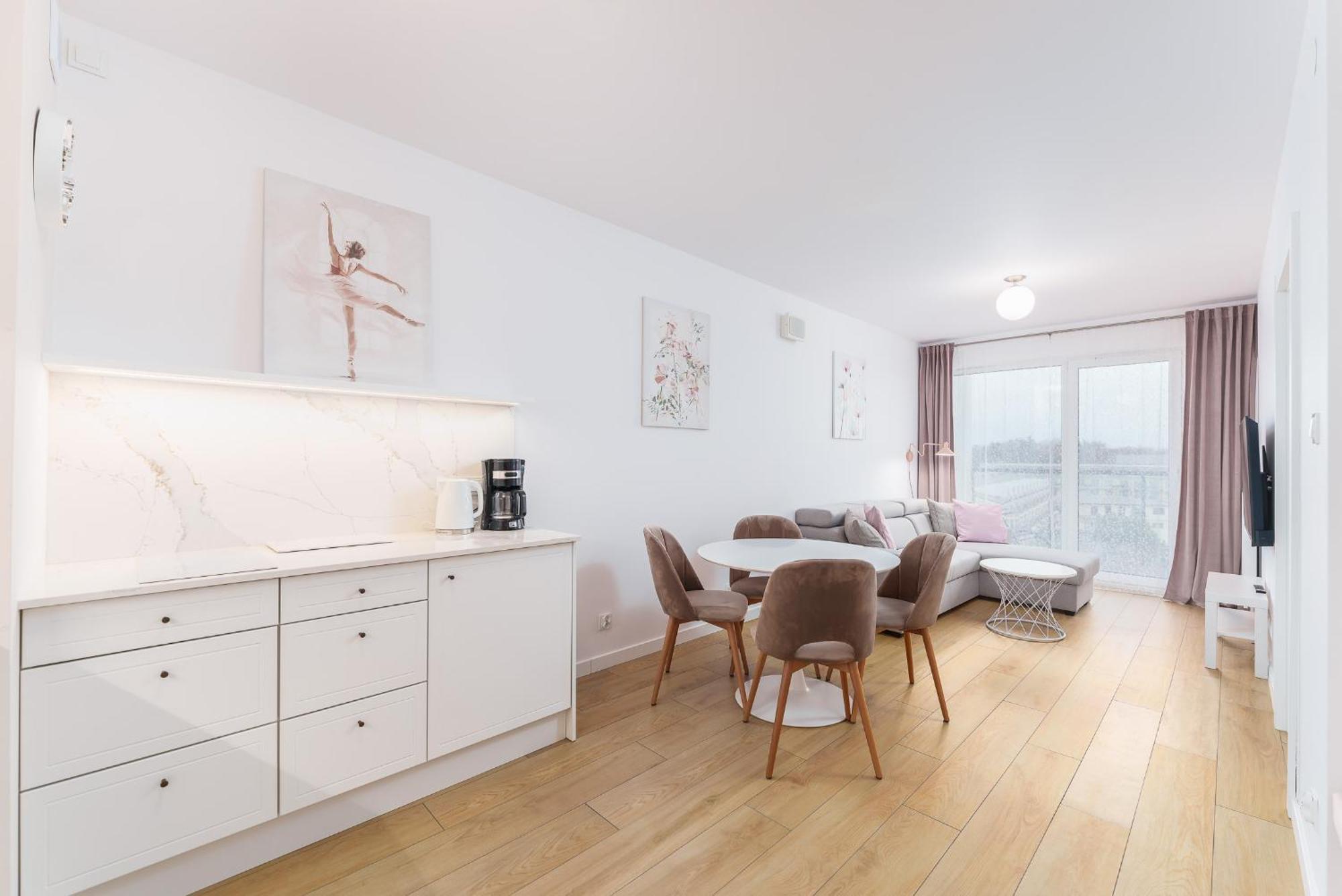 Faro Apartamenty Kasprowicza 20 Basen W Cenie Schwimmbad Im Preis Колобжег Екстер'єр фото